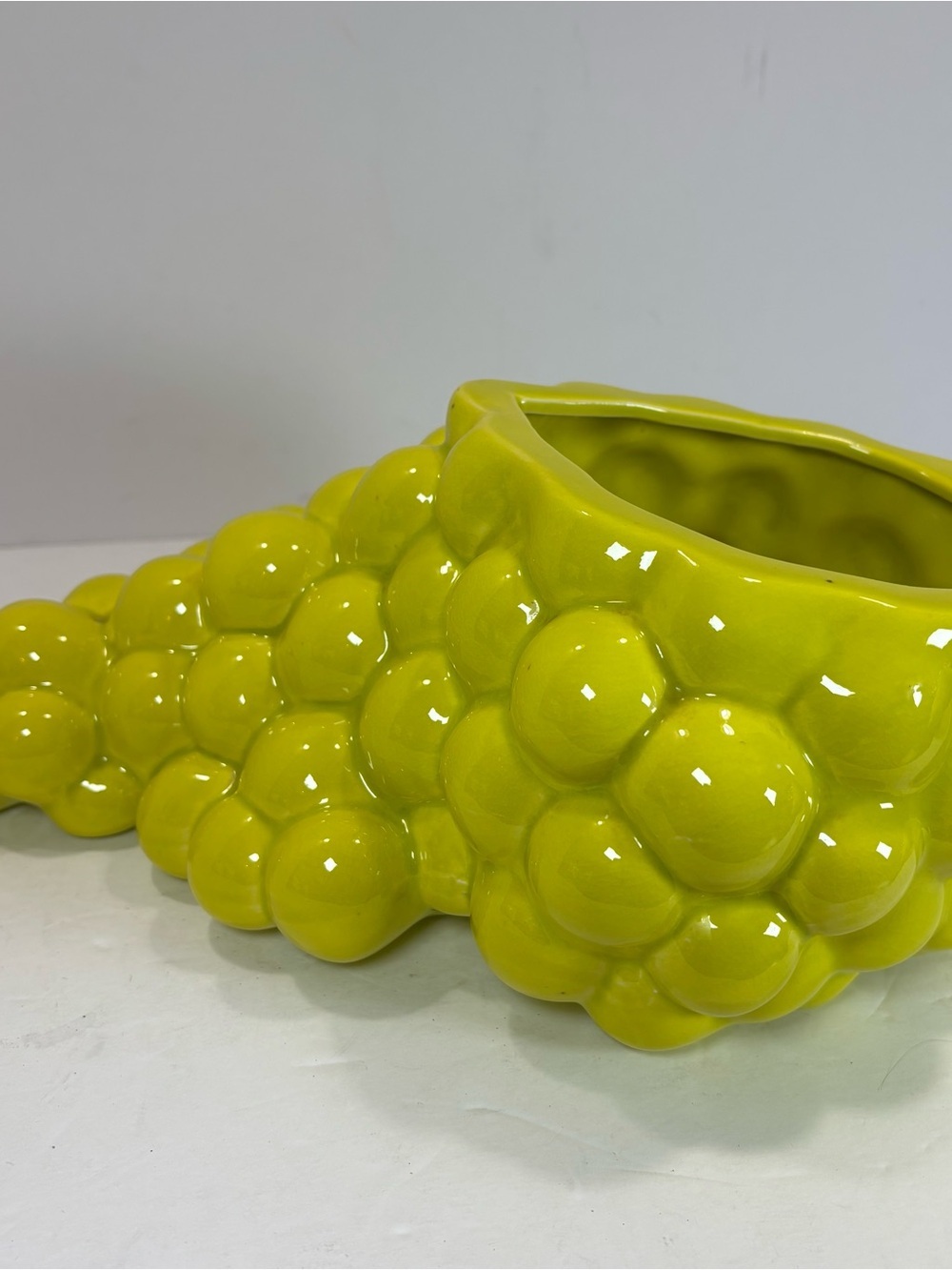 Vintage Ceramic Cluster Of Green Grapes Planter Centerpiece MCM 1970’s Cottage - Picture 5 of 9